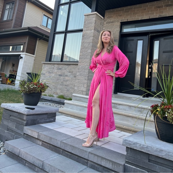 Dress - Picture 2 of 2